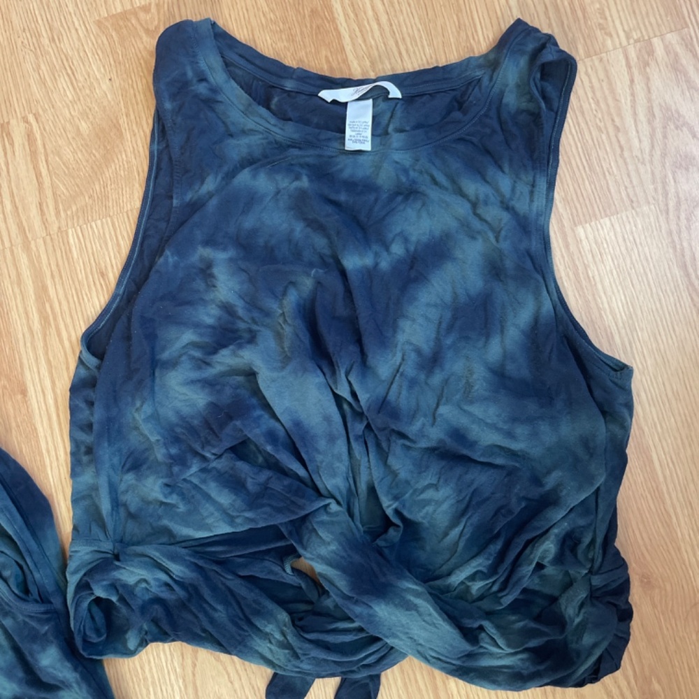 Heavenly By Victoria Blue Tie Dye Sleeveless Top / Long Pants Lounge Set - Picture 3 of 7